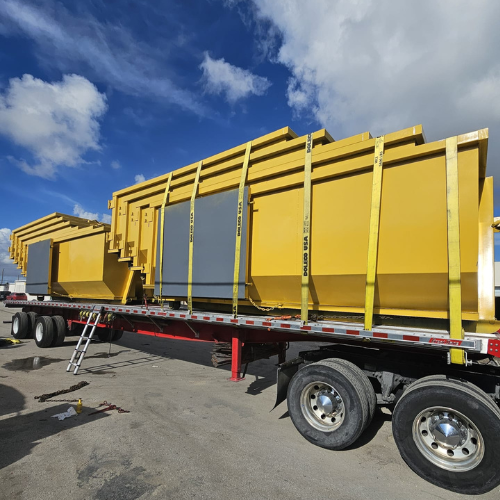 Small 10-yard dumpster, ideal for small-scale clean-ups and home projects.